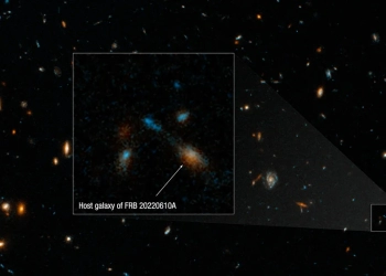 Os astrônomos usaram o Telescópio Espacial Hubble para rastrear uma rápida explosão de rádio até um grupo compacto de pelo menos sete galáxias. (Space Telescope Science Institute)